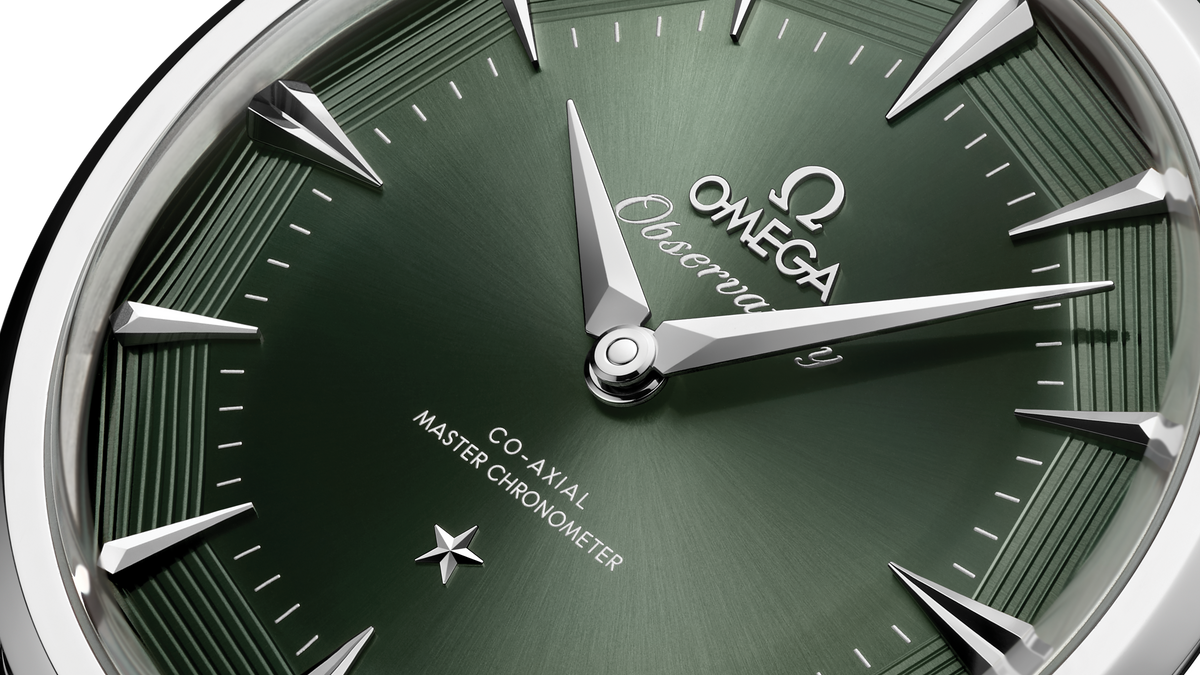 Constellation Observatory 39.4 mm, O-MEGASTEEL on alligator - 14013392110001 - View 6