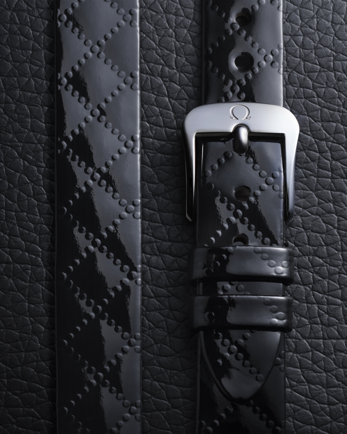 De Ville Mini Trésor 26 mm, steel on leather strap - 42817266004007 - View 3