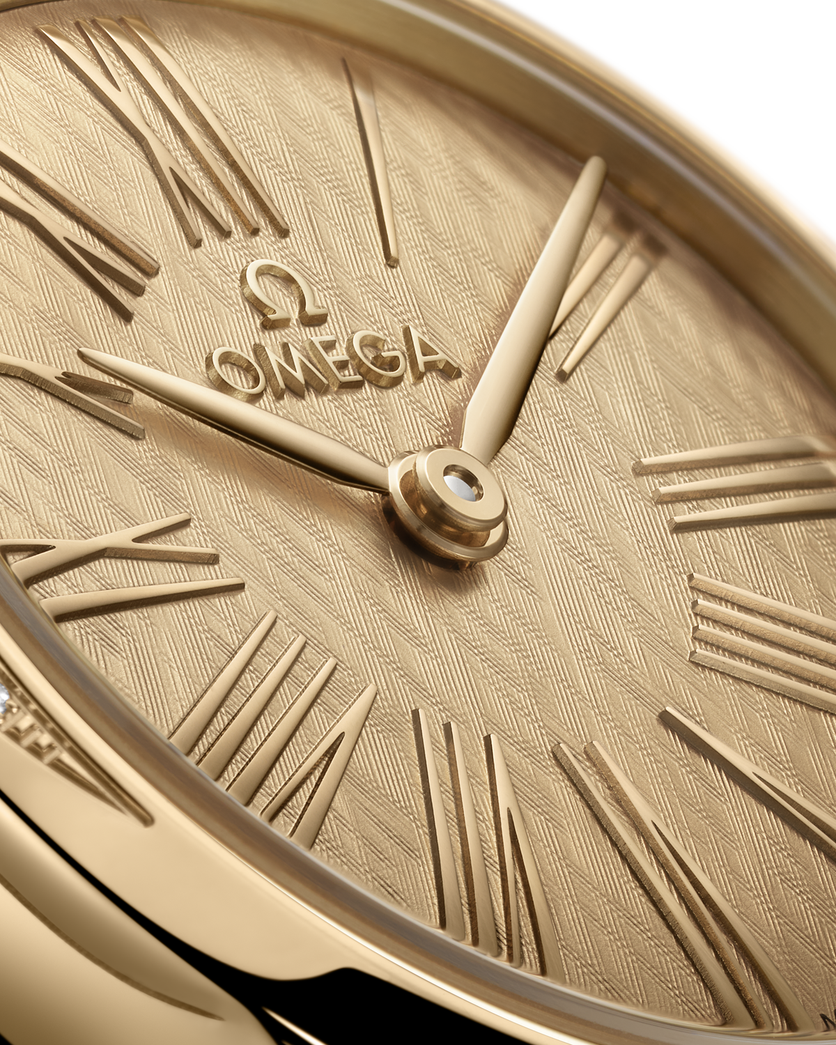 De Ville Mini Trésor 26 mm, Moonshine™ gold on Moonshine™ gold - 42855266099001 - View 3