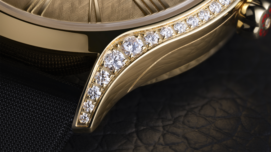 De Ville Mini Trésor 26 mm, Moonshine™ gold on fabric strap - 42857266099001 - View 5