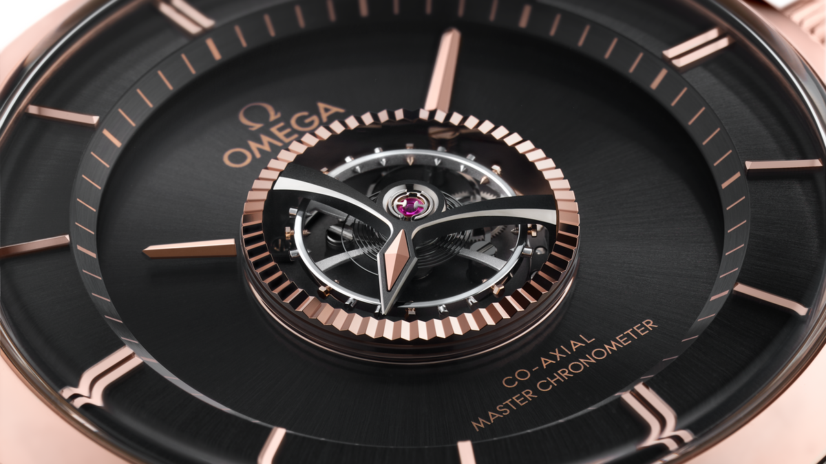 De Ville Tourbillon 43 mm, Sedna™ gold - Canopus Gold™ on leather strap - 52953432201001 - View 4
