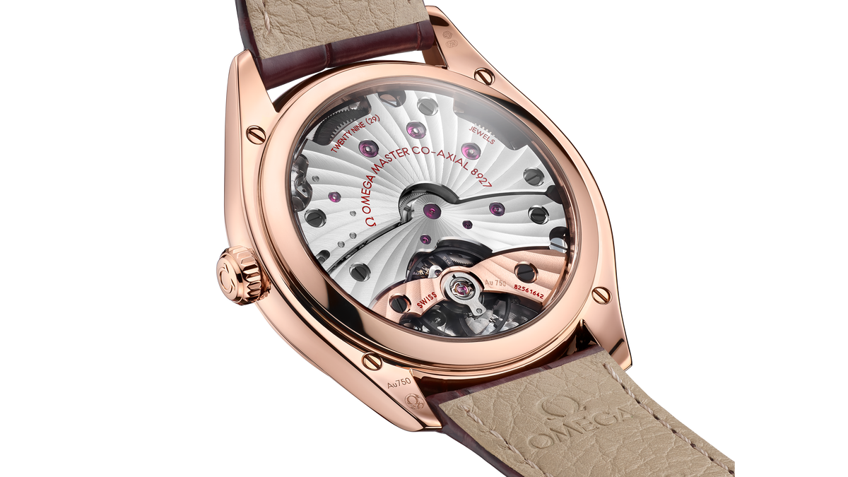 De Ville Trésor 40 mm, Sedna™ gold on leather strap - 43553402111002 - View 4
