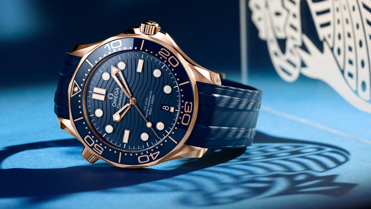 Seamaster Diver 300M 42 mm, Sedna™ gold on rubber strap - 21062422003001 - View 4