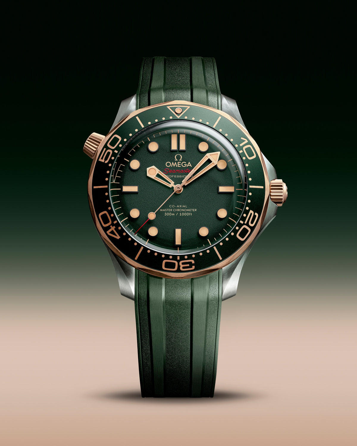 Seamaster Diver 300M 42 mm, titanium - Bronze gold on rubber strap - 21092422010001 - View 3