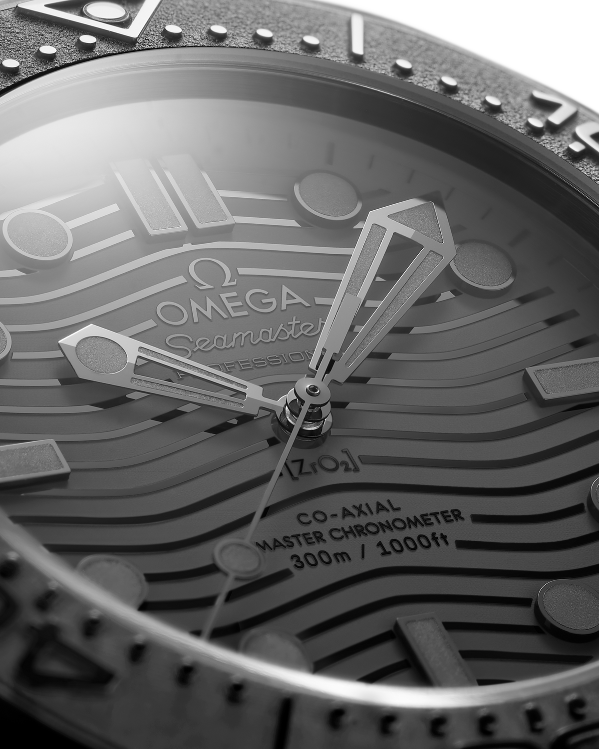 Seamaster Diver 300M 43.5 mm, black ceramic on rubber strap - 21092442001003 - View 3