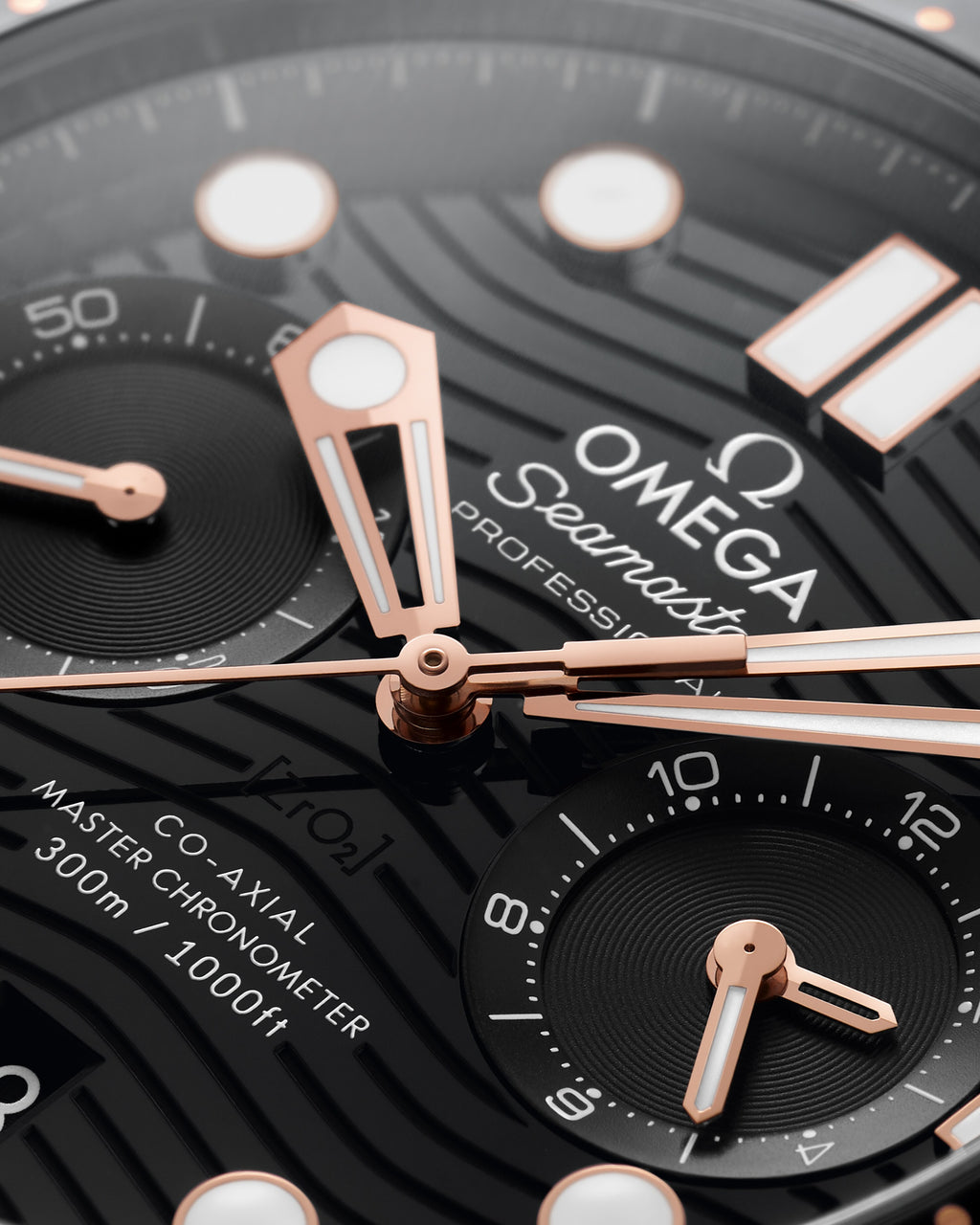 Seamaster Diver 300M 44 mm, steel - Sedna™ gold on rubber strap - 21022445101001 - View 3