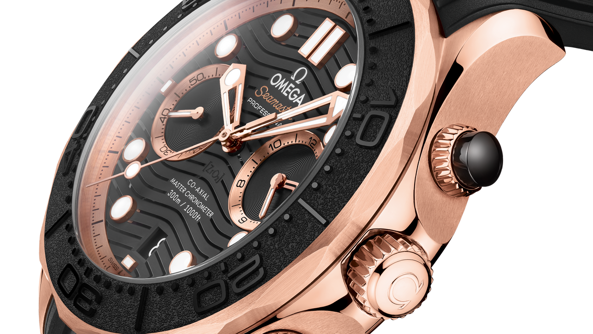 Seamaster Diver 300M 44 mm, Sedna™ gold on rubber strap - 21062445101001 - View 4