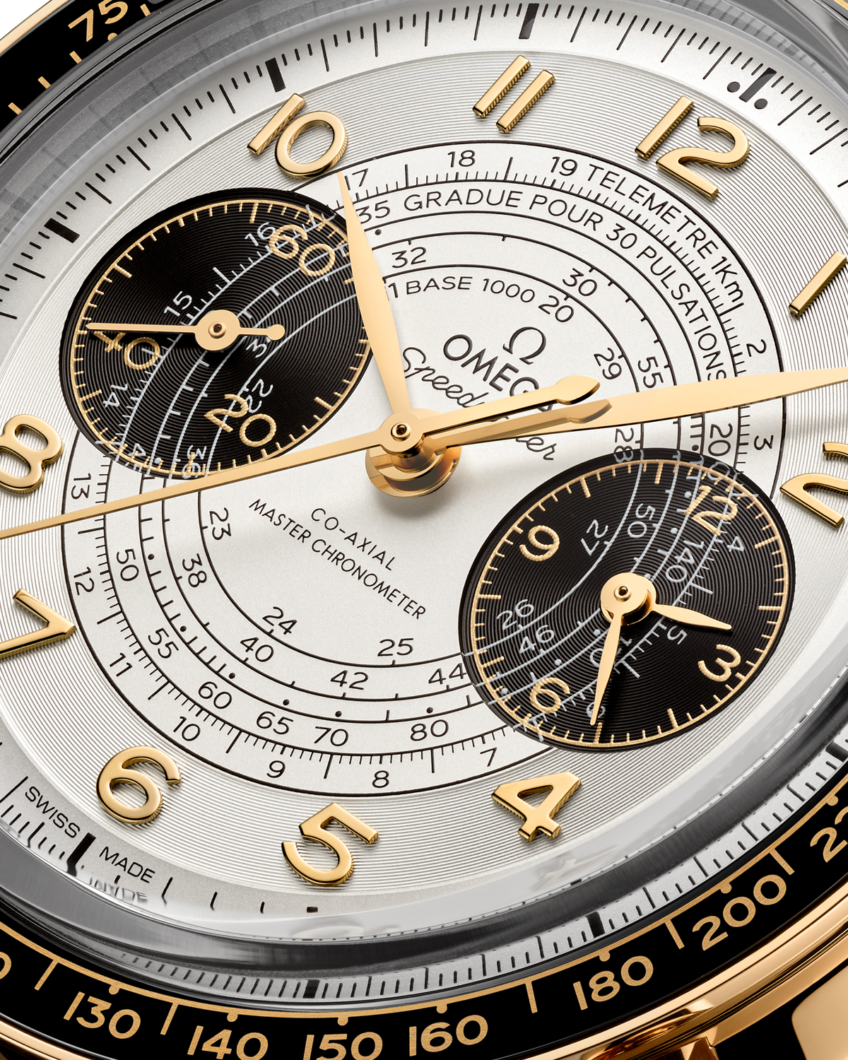 Speedmaster Chronoscope 43 mm, Moonshine™ gold on leather strap - 52262435102001 - View 4