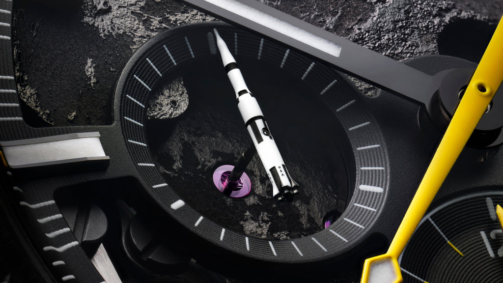 Speedmaster Dark Side of the Moon 44.25 mm, black ceramic on rubber strap - 31092445001001 - View 8