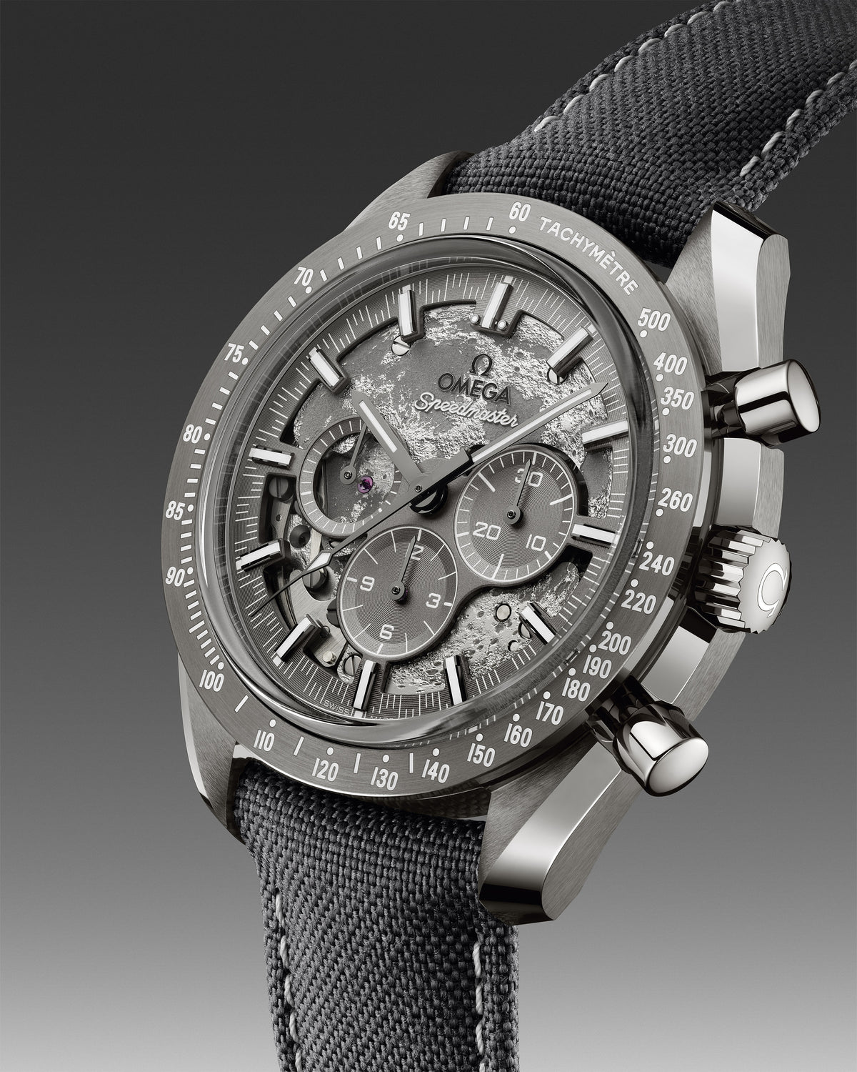 Speedmaster Dark Side of the Moon 44.25 mm, grey ceramic on coated nylon fabric strap - 31092445006001 - View 9