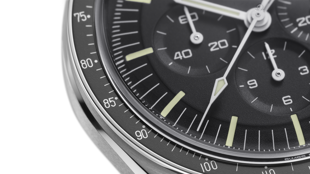 Speedmaster Moonwatch Professional 42 mm, steel on coated nylon fabric strap - 31032425001001 - View 4