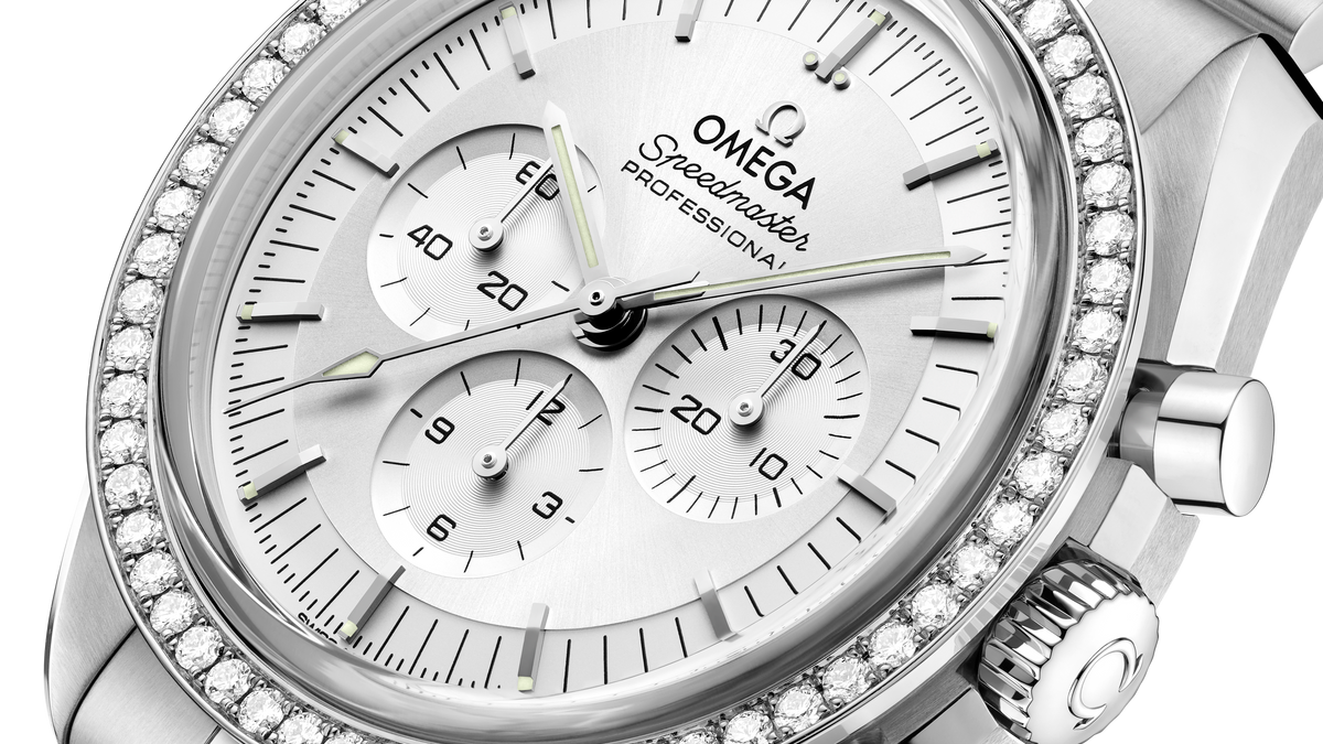 Speedmaster Moonwatch Professional 42 mm, Canopus Gold™ on Canopus Gold™ - 31055425002001 - View 4