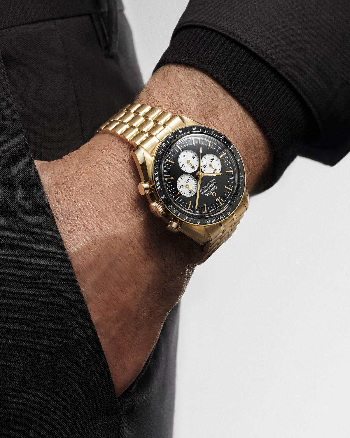Speedmaster Moonwatch Professional 42 mm, Moonshine™ gold on Moonshine™ gold - 31060425001002 - View 7